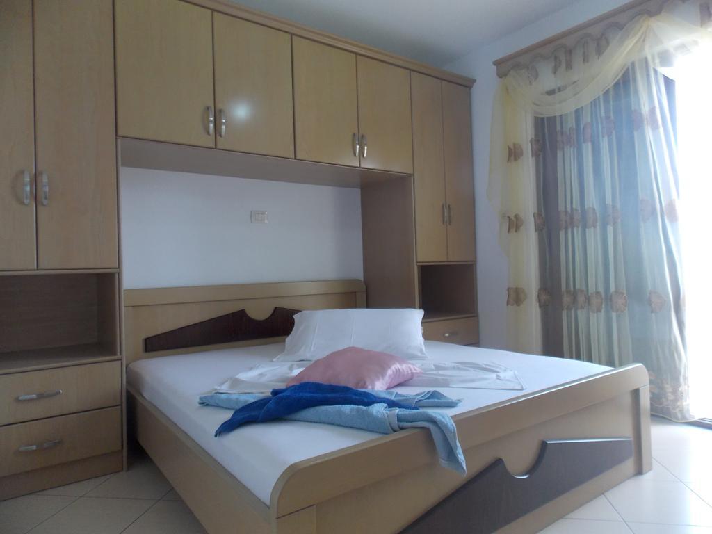 Natural Holiday Houses Εξαμίλιο Εξωτερικό φωτογραφία