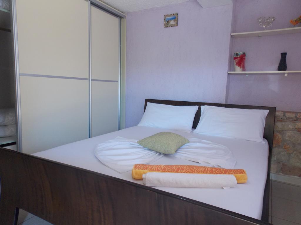 Natural Holiday Houses Εξαμίλιο Εξωτερικό φωτογραφία