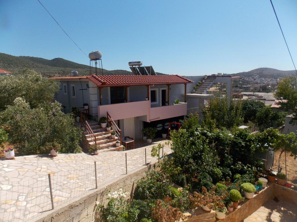 Natural Holiday Houses Εξαμίλιο Εξωτερικό φωτογραφία