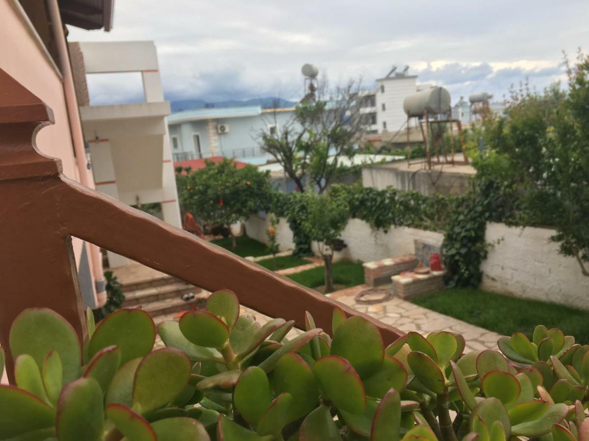 Natural Holiday Houses Εξαμίλιο Εξωτερικό φωτογραφία