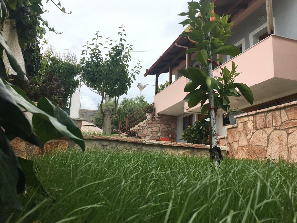Natural Holiday Houses Εξαμίλιο Εξωτερικό φωτογραφία