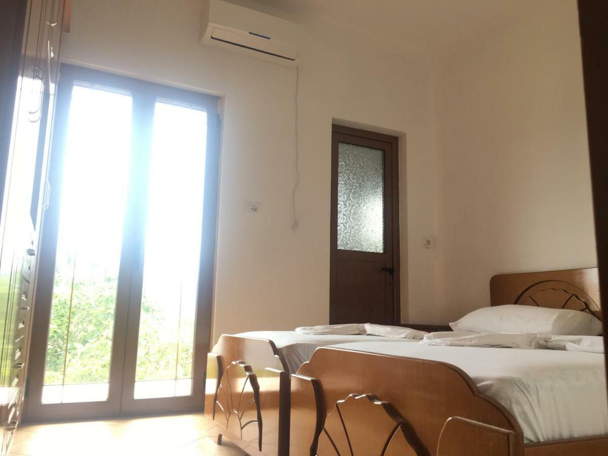 Natural Holiday Houses Εξαμίλιο Εξωτερικό φωτογραφία