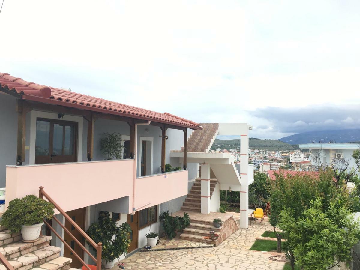 Natural Holiday Houses Εξαμίλιο Εξωτερικό φωτογραφία