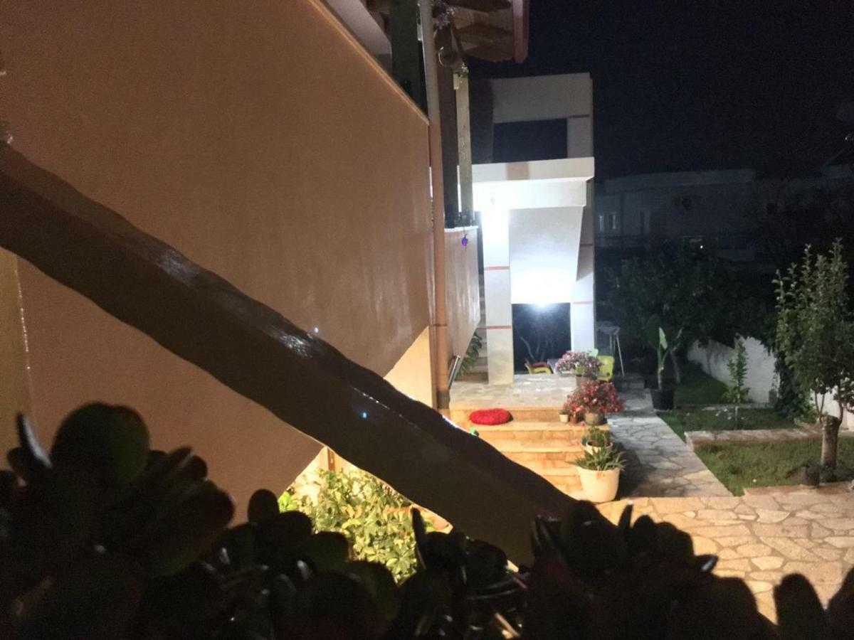 Natural Holiday Houses Εξαμίλιο Εξωτερικό φωτογραφία